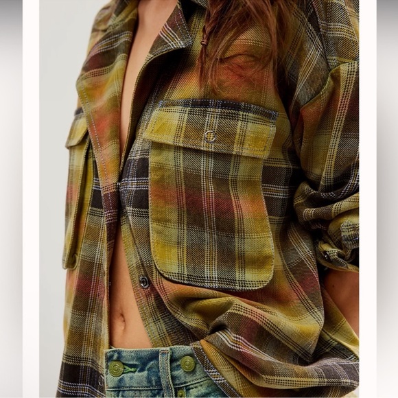 Free People We The Free Izzie Plaid Flannel Cargo Shirt Jacket Shacket Olive - Picture 3 of 10